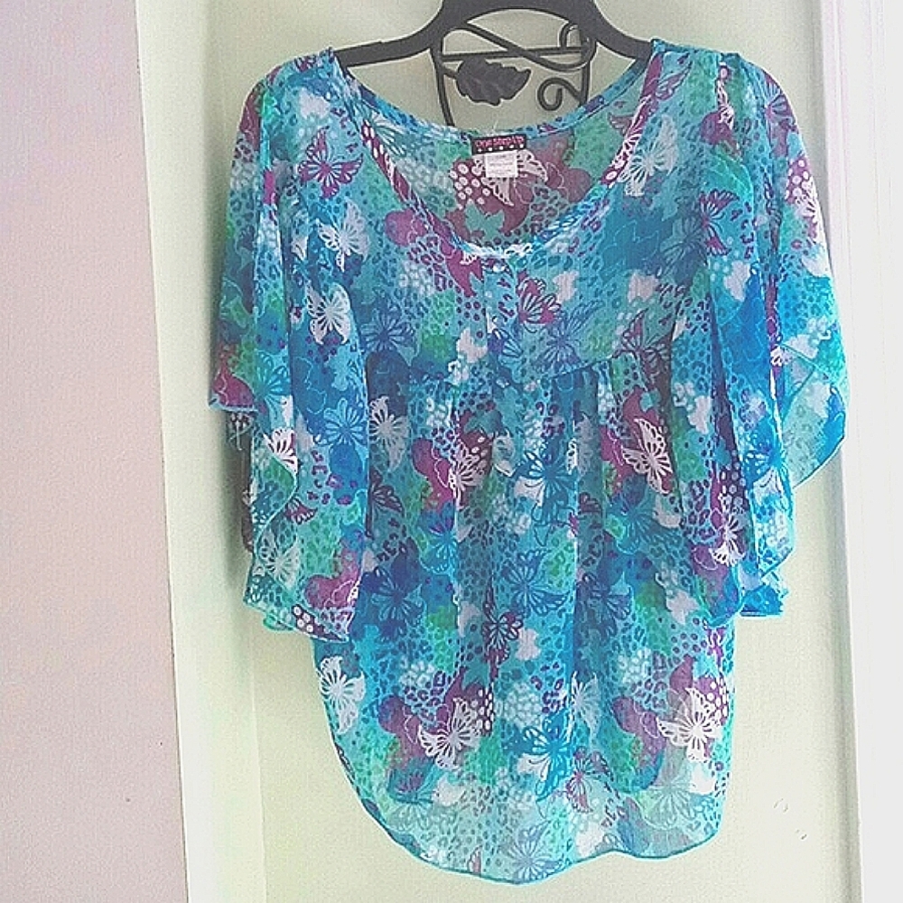 Cute Butterfly Kimono Top *BLE/Multi NWOT